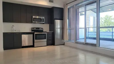 50 Bruyeres Mews 210, Toronto C01, ON M5V 0H8