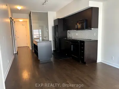 21 Nelson Street 711, Toronto C01, ON M5V 3H9