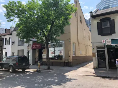 13 Elm Street 1, Toronto C01, ON M5G 1H1