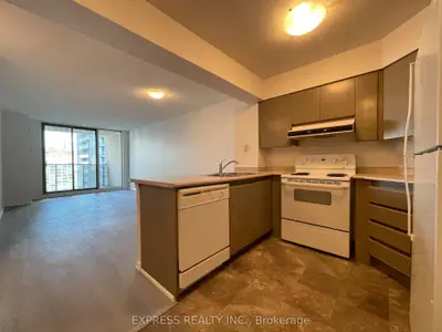 750 Bay Street 1802, Toronto C01, On M5g 1n6