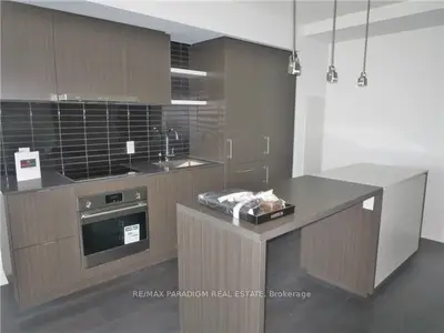 88 Harbour Street 3005, Toronto C01, On M5j 1b7