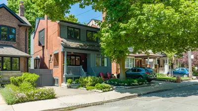 26 Inglewood Drive, Toronto C09, ON M4T 1G8