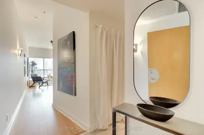 700 King Street W 520, Toronto C01, ON M5V 2Y6