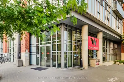 Condo Apartment in Toronto