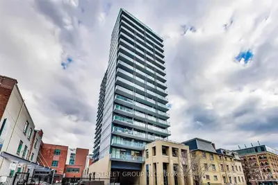 105 George Street 404, Toronto C08, On M5a 0l4