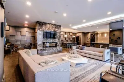 5162 Yonge Street N 2210, Toronto C07, ON M2N 0E9