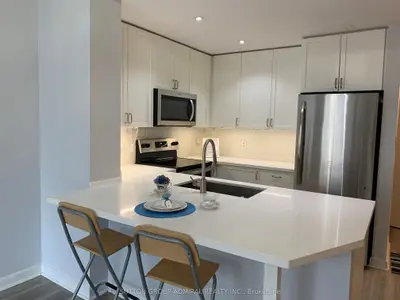 85 BLOOR Street E 1913, Toronto C08, ON M4W 3Y1