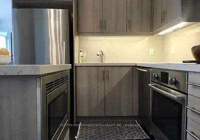 1 The Esplanade Street 2502, Toronto C08, ON M5E 0A8