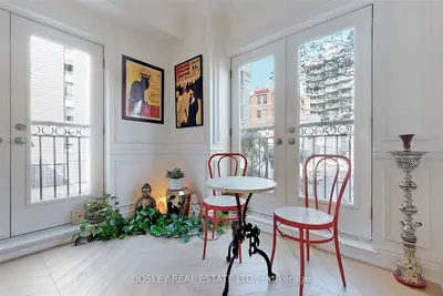 120 Lombard Street 206, Toronto C08, ON M5C 3H5