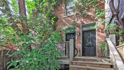 692 Richmond Street W, Toronto C01, On M6j 1c5