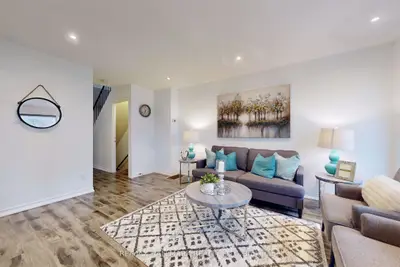 80 Woody Vine Way, Toronto C15, ON M2T 4H6