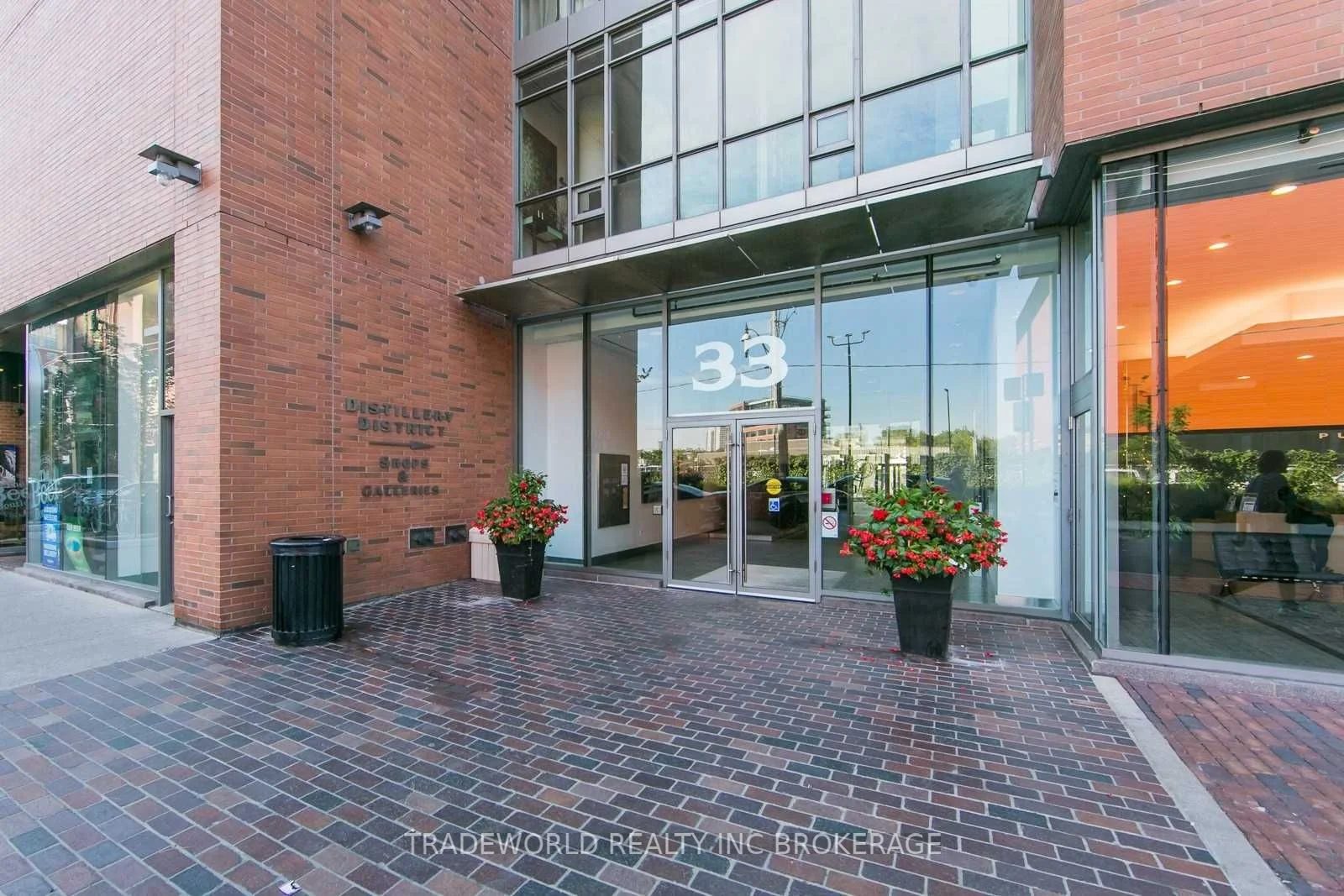 33 Mill Street 1401, Toronto C08, ON M5A 3R3