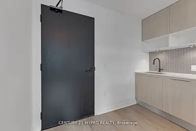 501 Adelaide Street W 1010, Toronto C01, ON M5V 0R3