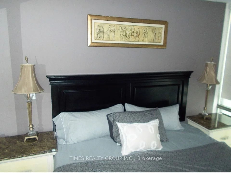 832 Bay Street 503, Toronto C01, ON M5S 1Z6