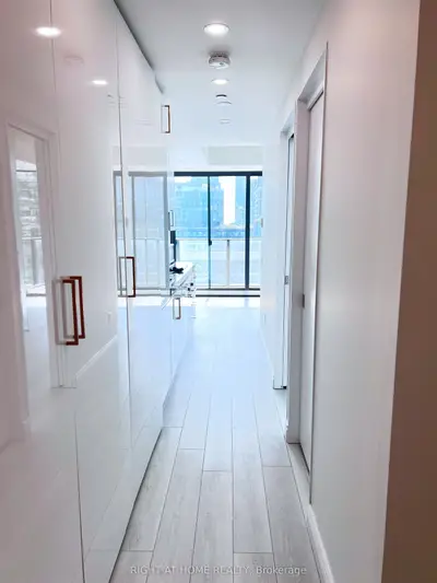629 King Street W 1114, Toronto C01, ON M5V 0G9