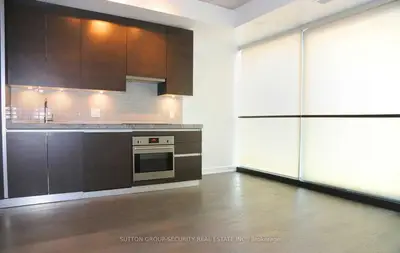 629 King Street 428, Toronto C01, ON M5V 1M5