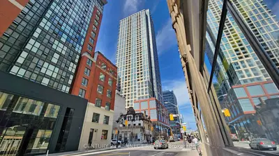 108 Peter Street 1215, Toronto C01, On M5v 2g7
