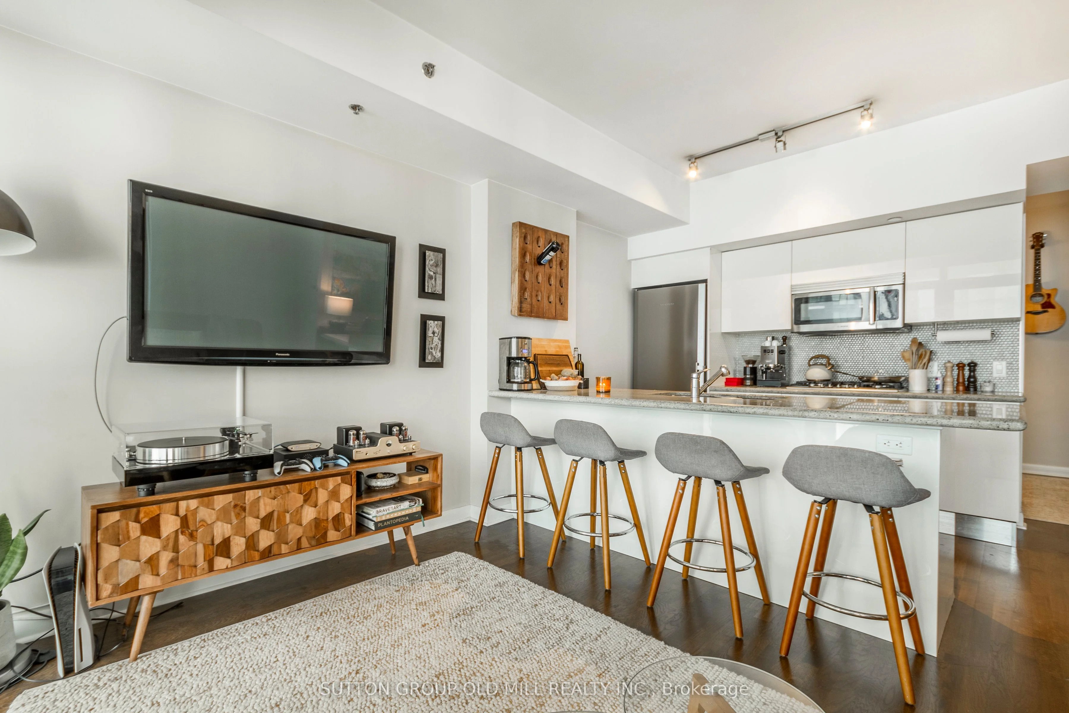 375 King Street W 1005, Toronto C01, ON M5V 1K5