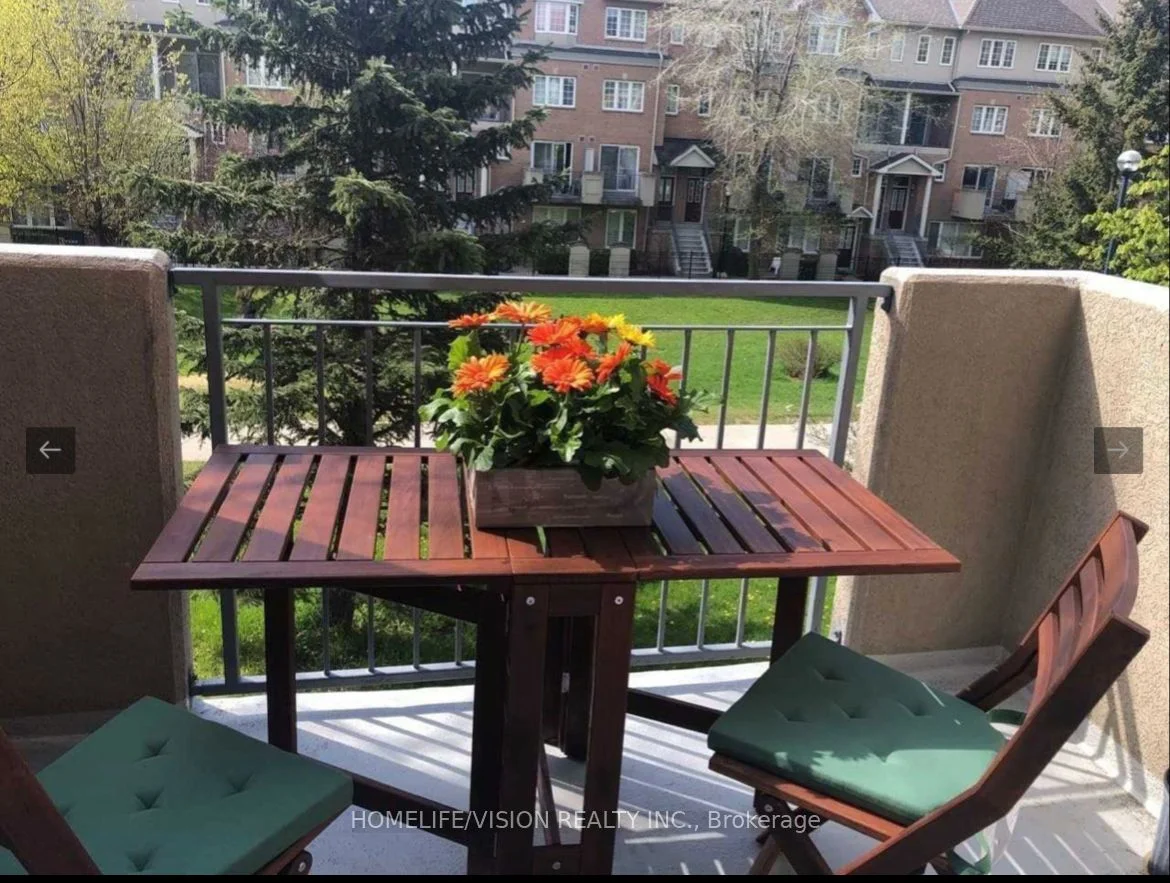 28 Sommerset Way 1229, Toronto C14, On M2n 6w7