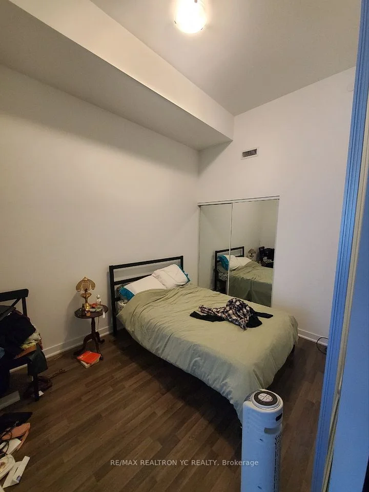 120 Parliament Street 917, Toronto C08, ON M5A 2Y8