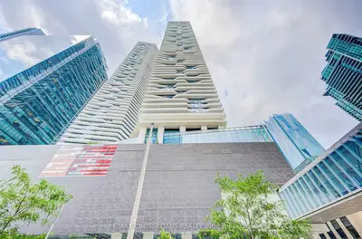 88 Harbour Street 1910, Toronto C01, On M5j 0c3