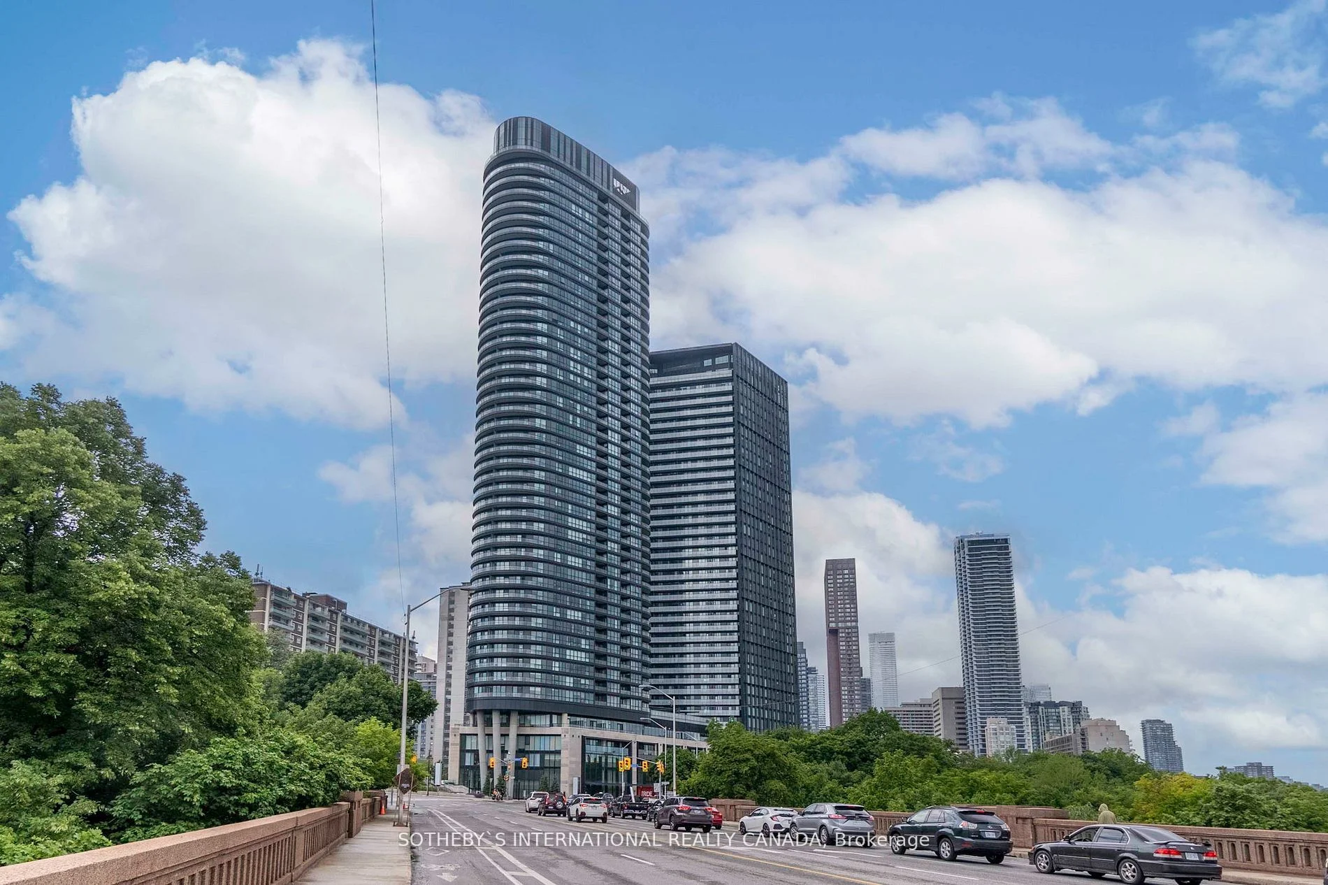 585 Bloor Street E 218, Toronto C08, ON M4W 0B3