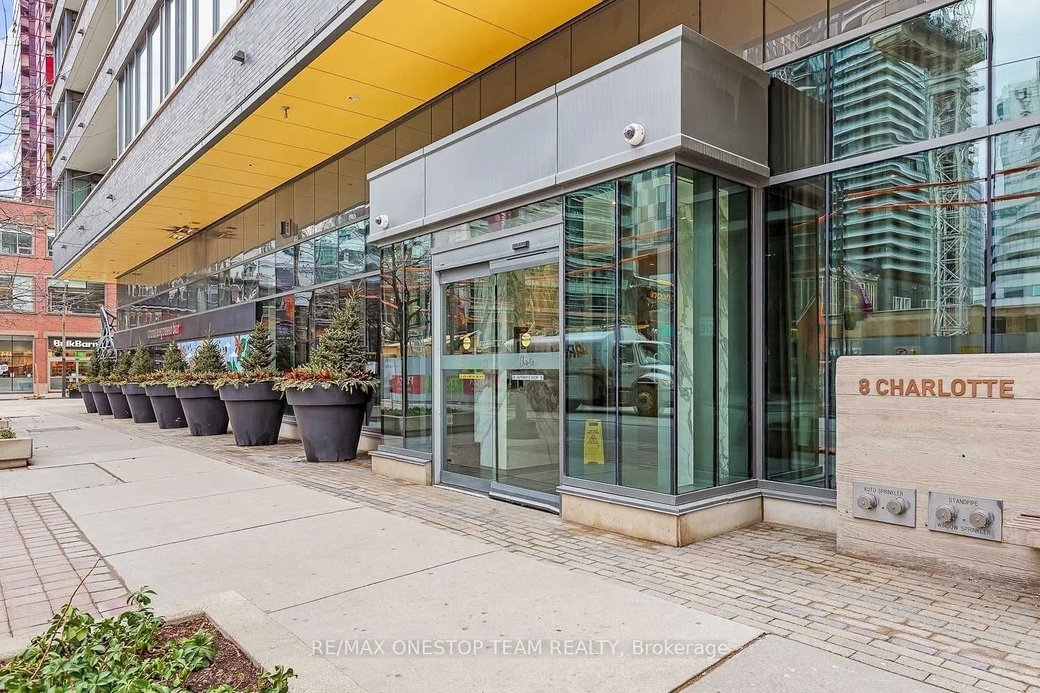 8 Charlotte Street 1006, Toronto C01, ON M5V 0K4