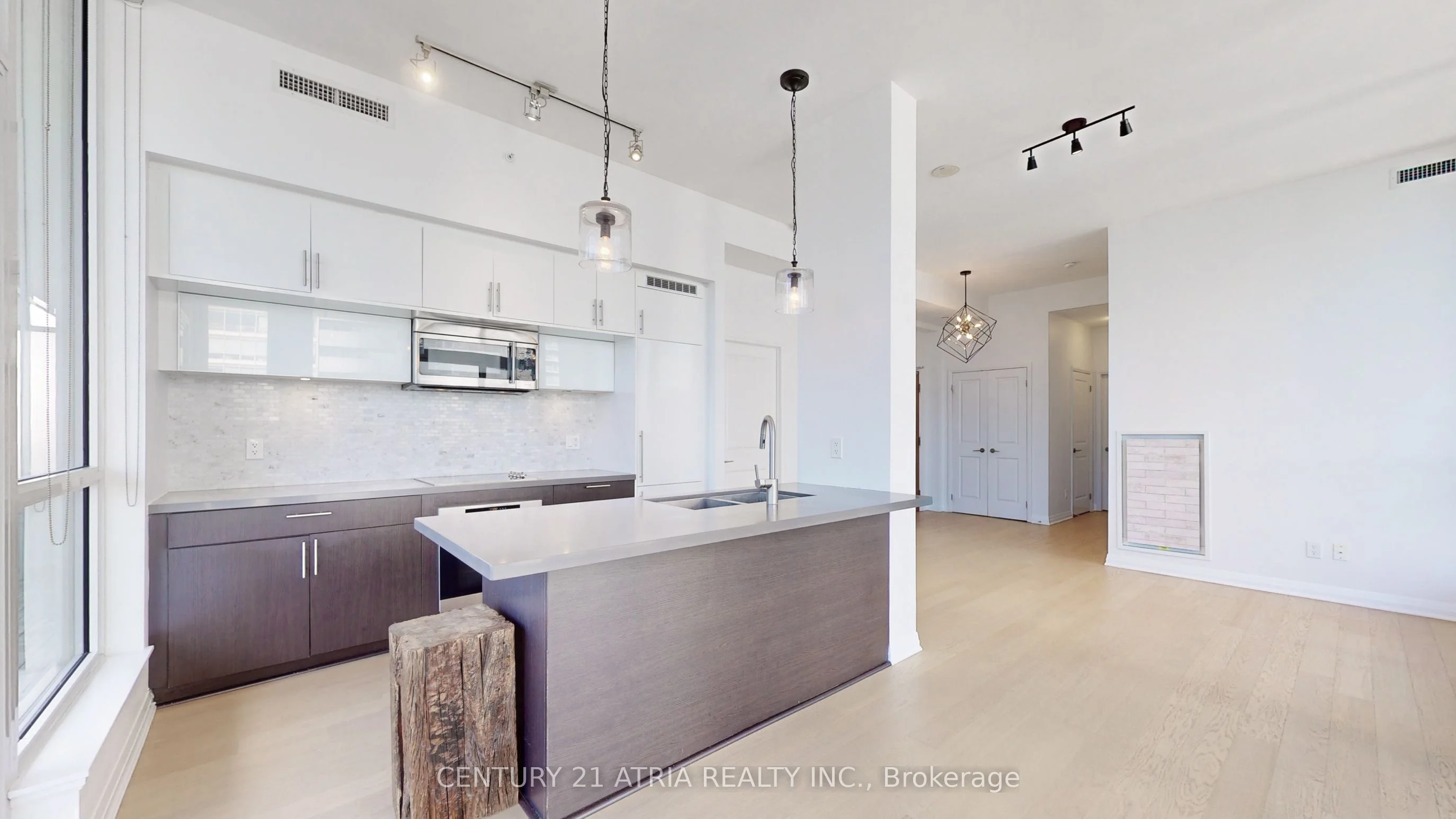 8 Mercer Street 3201, Toronto C01, ON M5V 0C4