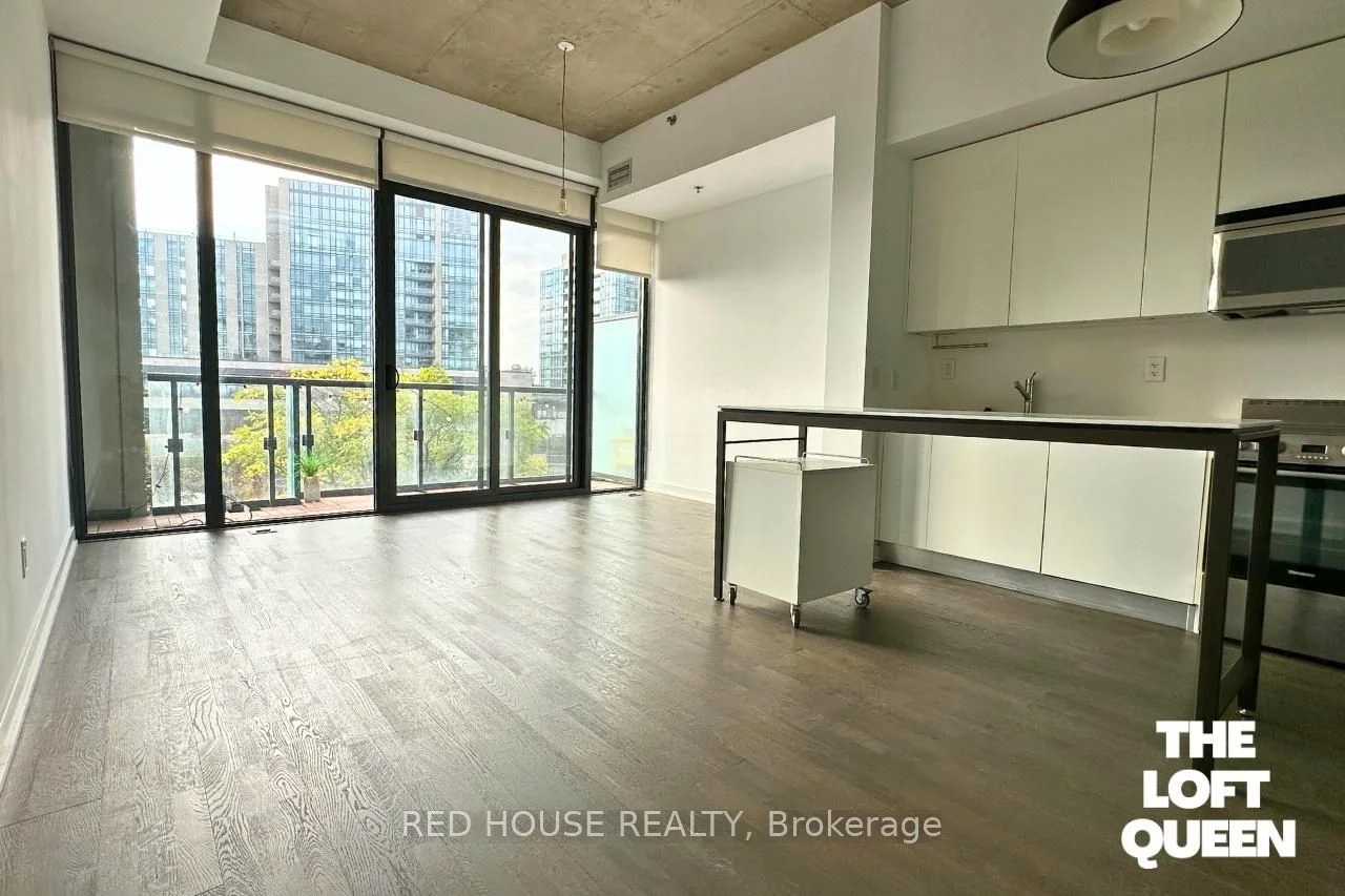 8 Dovercourt Road 403, Toronto C01, ON M6J 0B6