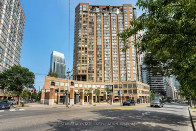 44 St Joseph Street 2215, Toronto C01, ON M4Y 2W4