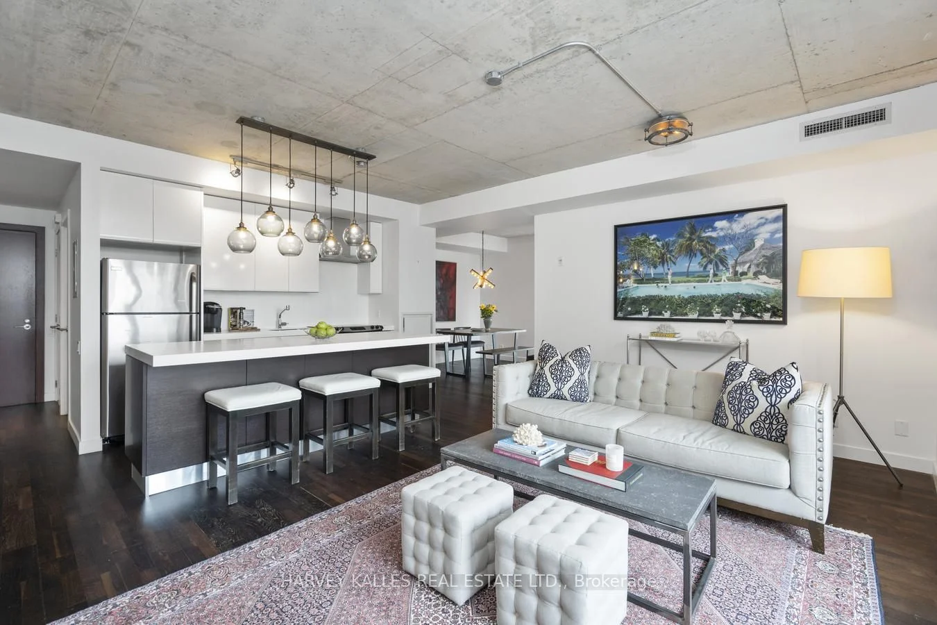 75 Portland Street 722, Toronto C01, ON M5V 2M9