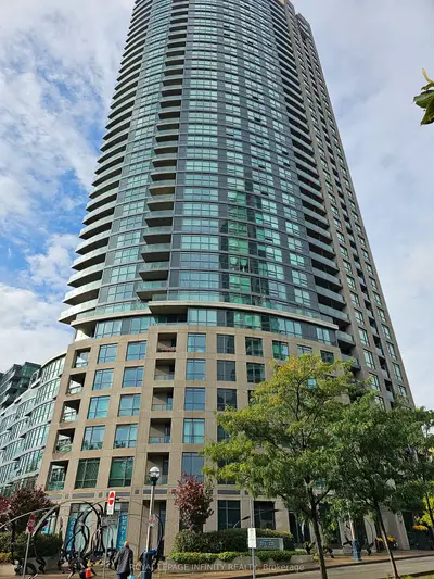219 Fort York Boulevard 1810, Toronto C01, ON M5V 1B1