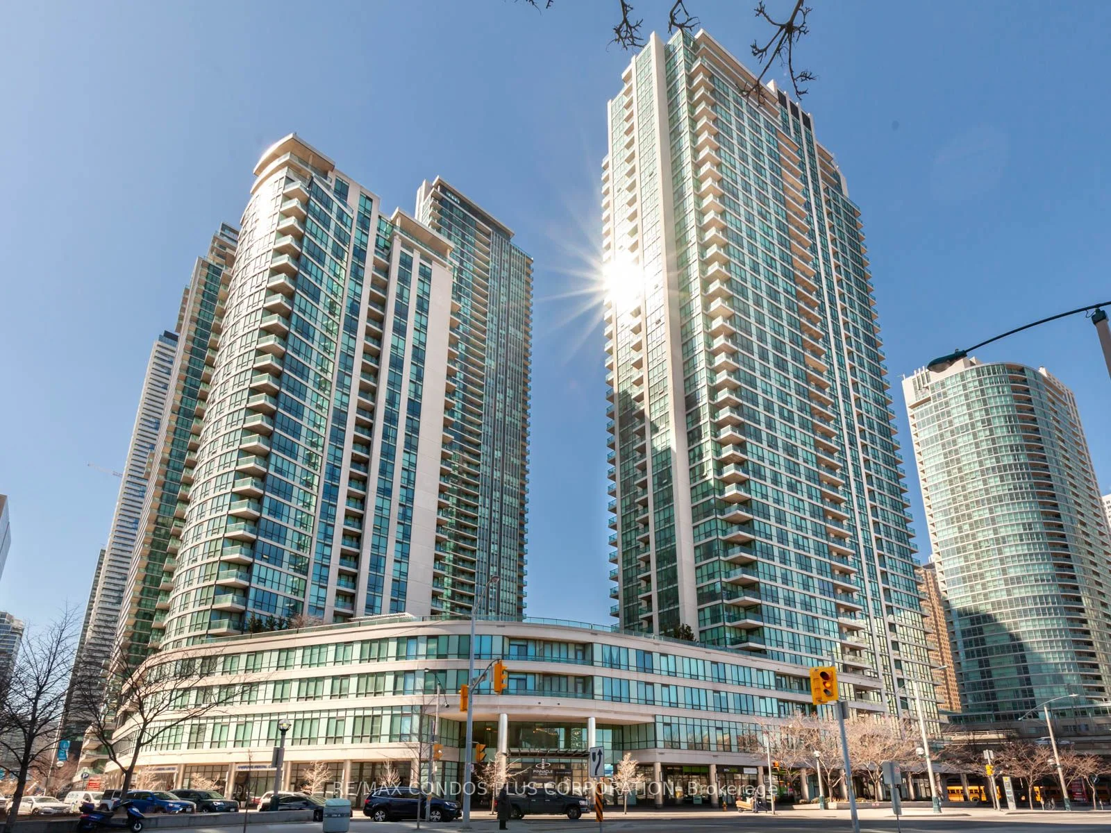12 Yonge Street 2708, Toronto C01, On M5e 1z9