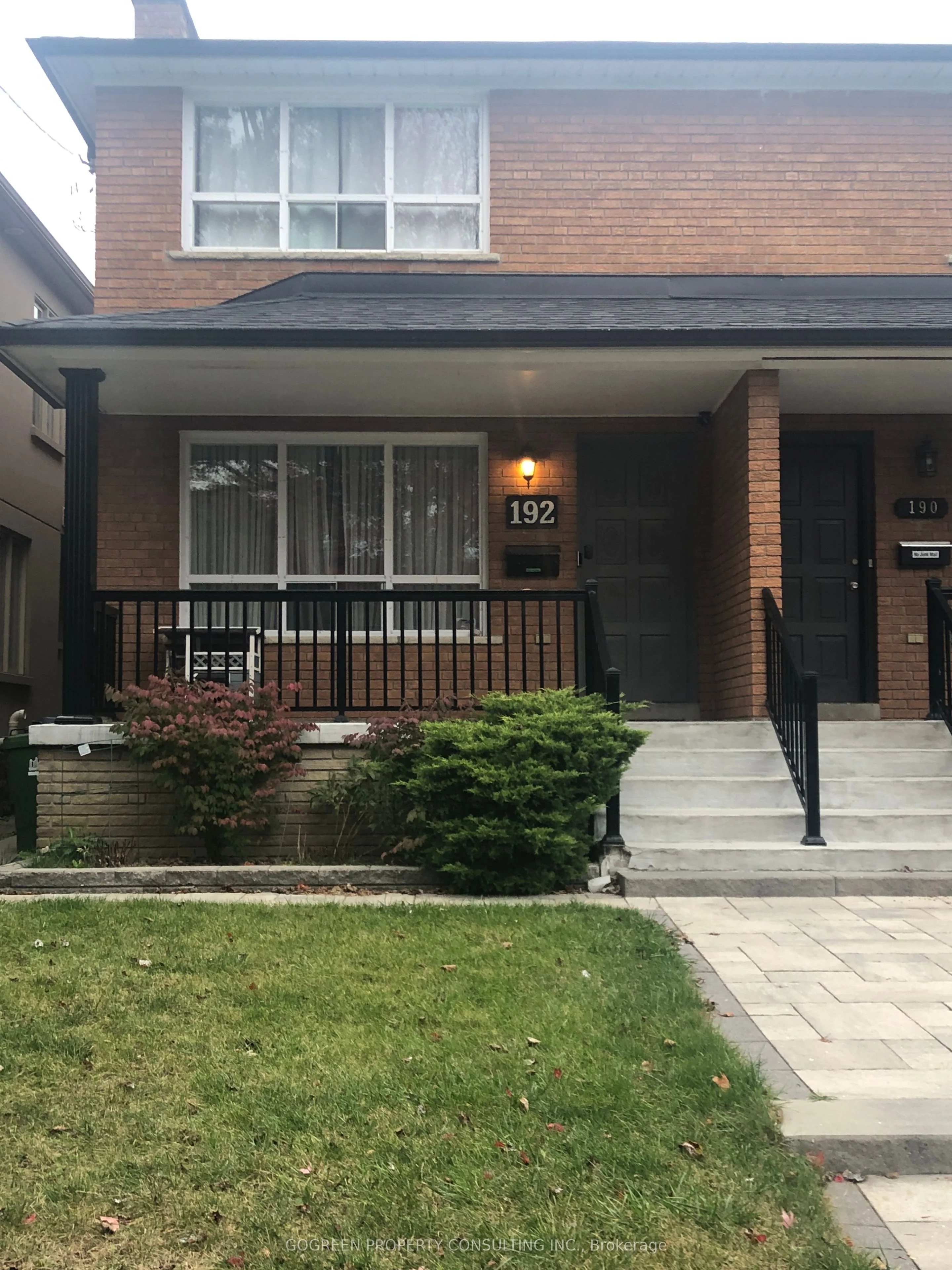192 Bedford Park Avenue Upper, Toronto C04, ON M5M 1J3