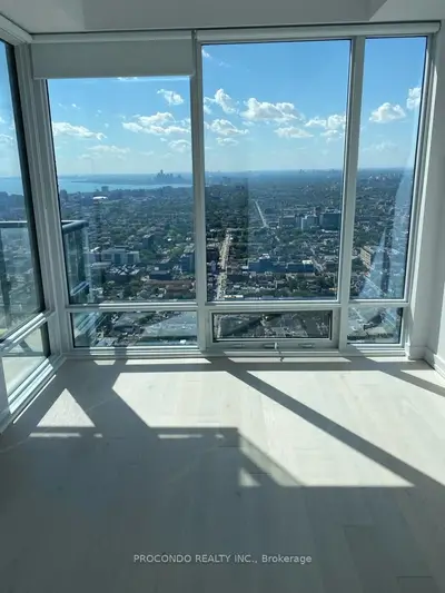 488 University Avenue 4915, Toronto C01, ON M5G 0C1