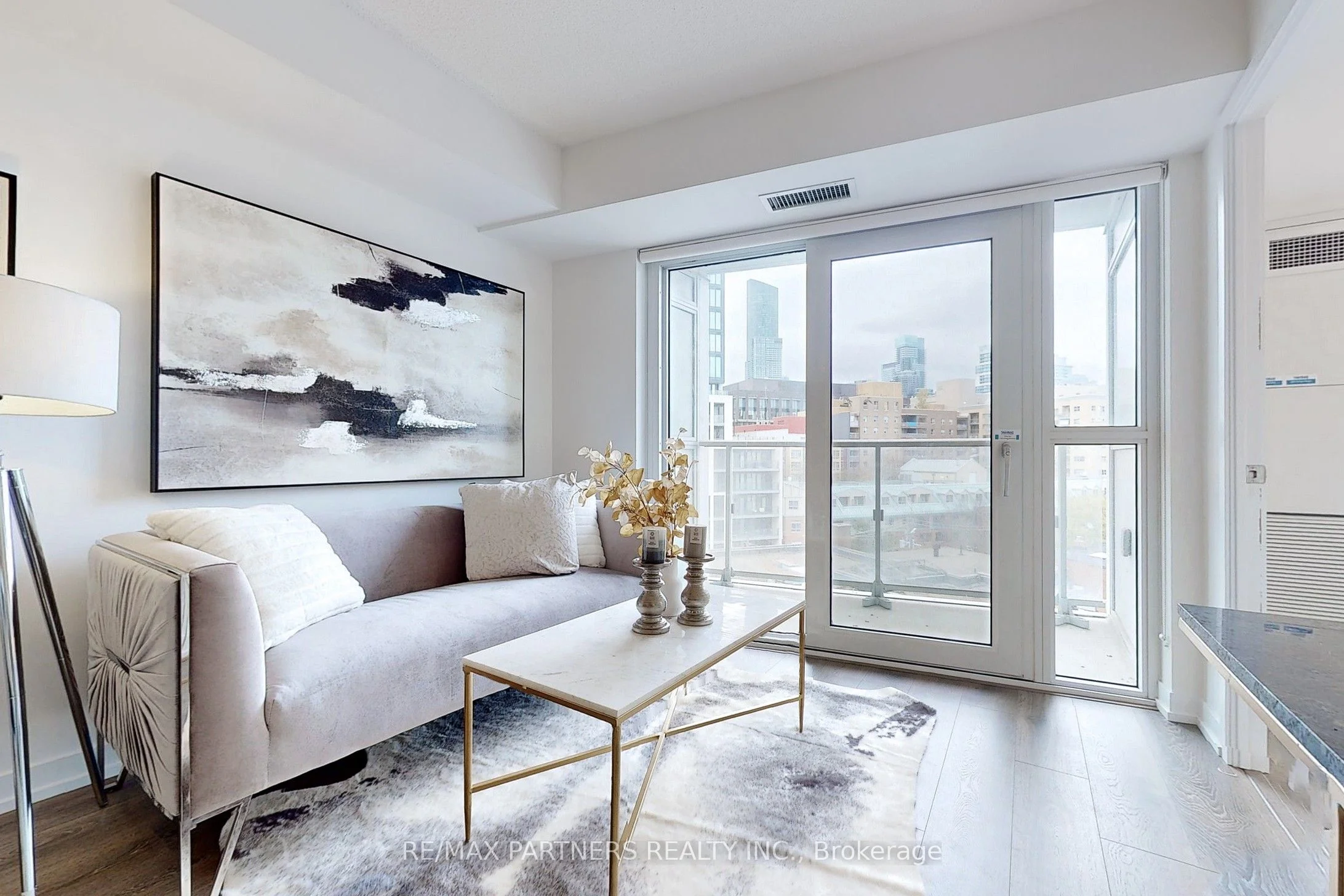 219 Dundas Street E 809, Toronto C08, On M5a 0v1