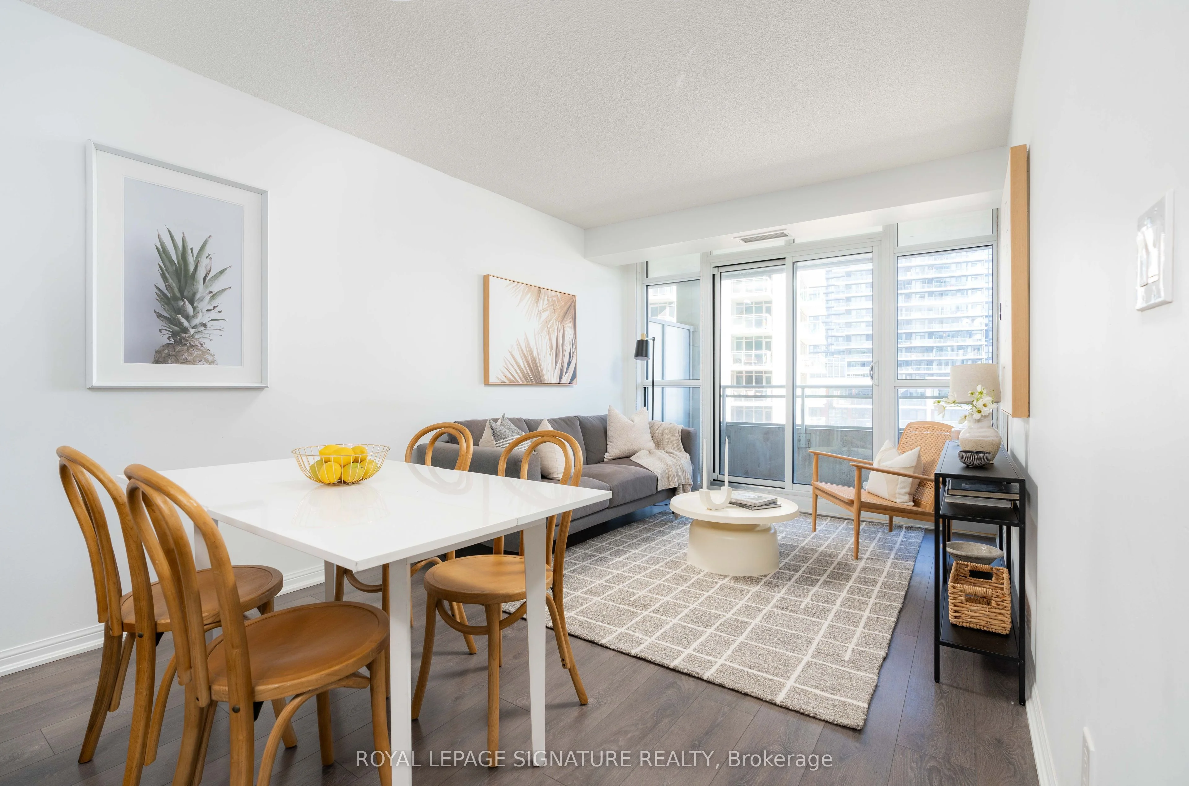 35 Bastion Street 906, Toronto C01, ON M5V 0C2