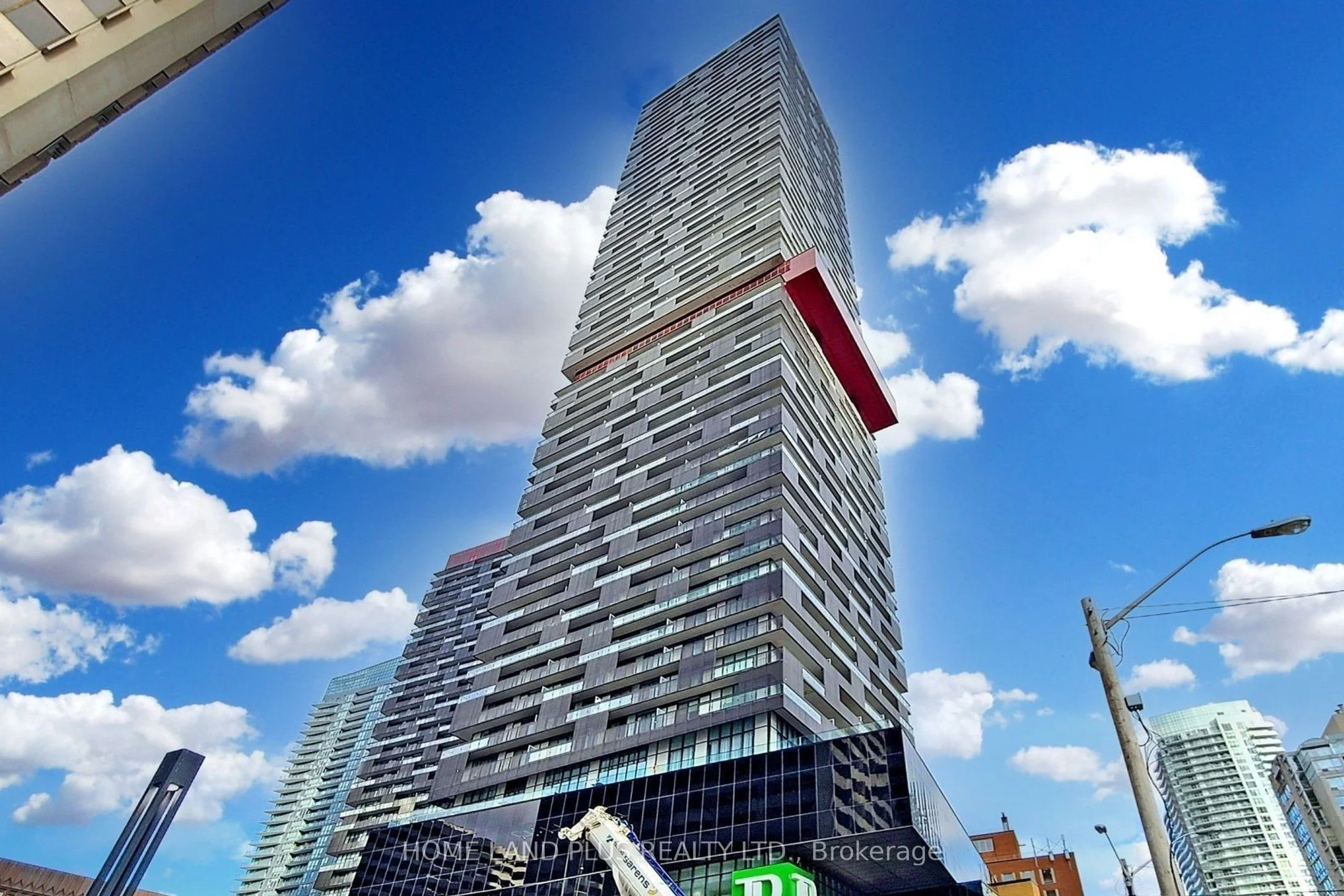 8 Eglinton Avenue 3106, Toronto C10, ON M4P 0C1