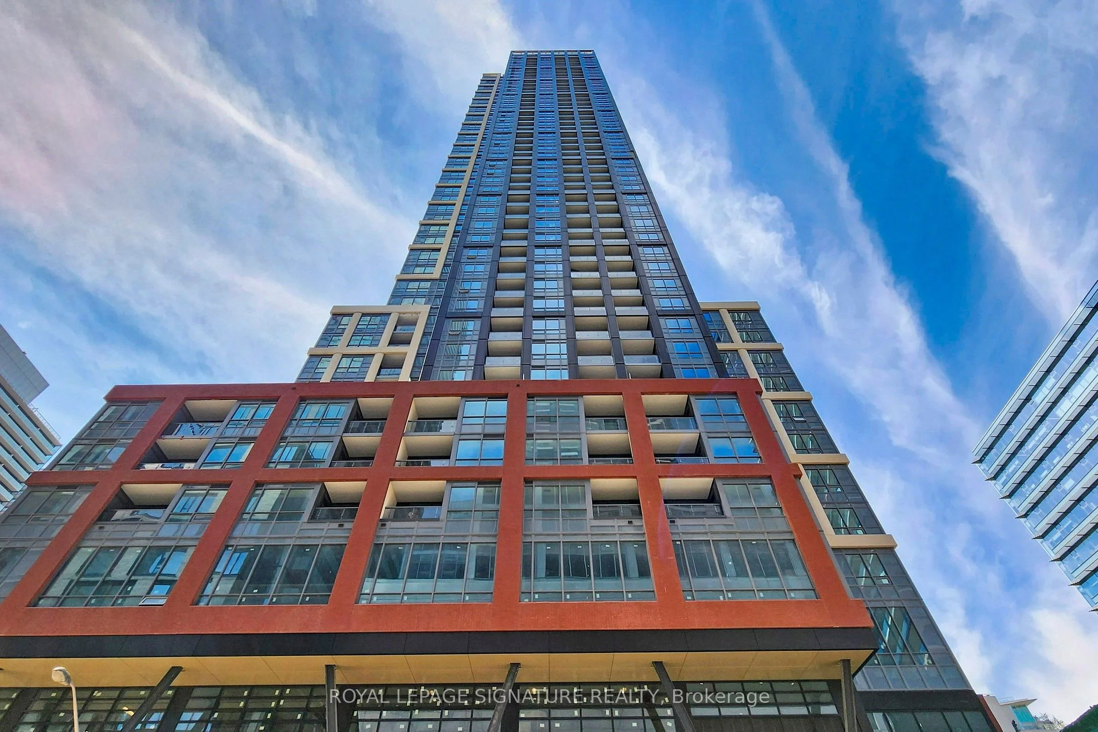108 Peter Street 1518, Toronto C01, ON M5V 0W2