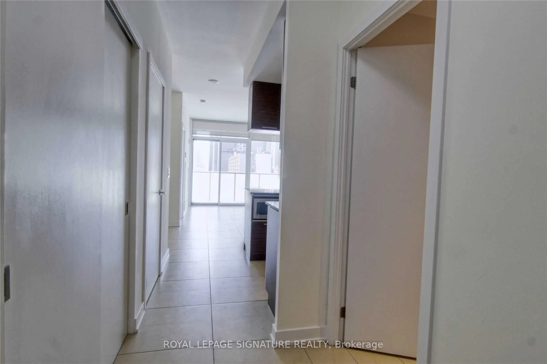 1 Market Street 1314, Toronto C08, On M5e 0a2