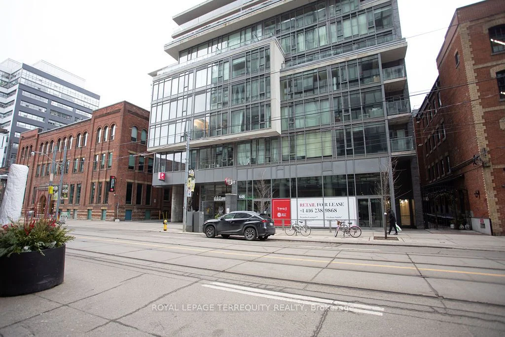 629 King Street W 425, Toronto C01, ON M5V 0G9