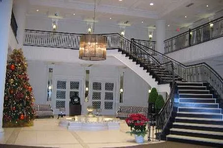 15 Greenview Avenue 2611, Toronto C07, ON M2M 4M7