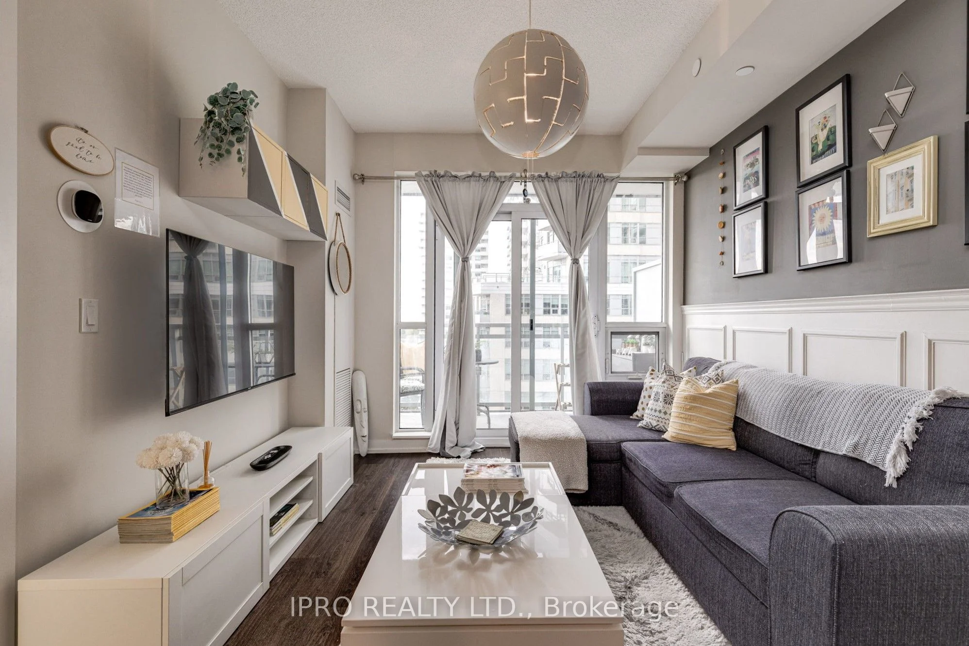98 Lillian Street 1019, Toronto C10, On M4s 0a5