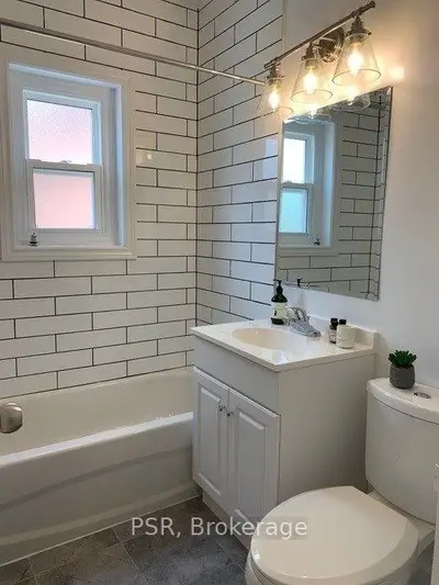 256 Sherbourne Street 104, Toronto C08, ON M5A 2S1