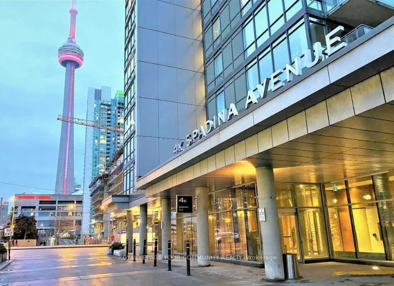 4K Spadina Avenue 315, Toronto C01, ON M5V 3Y9