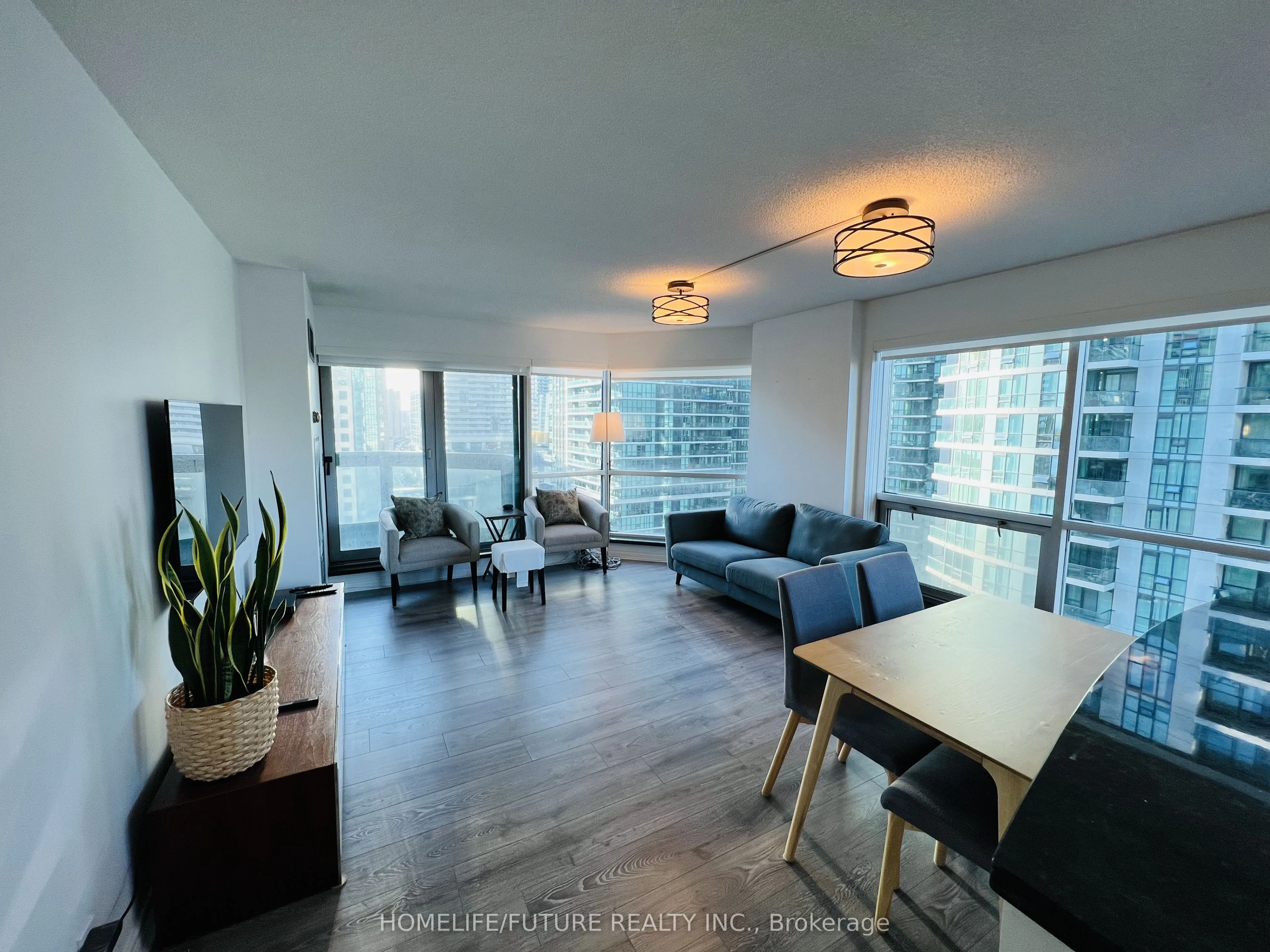 10 YONGE Street 1603, Toronto C01, ON M5E 1R4