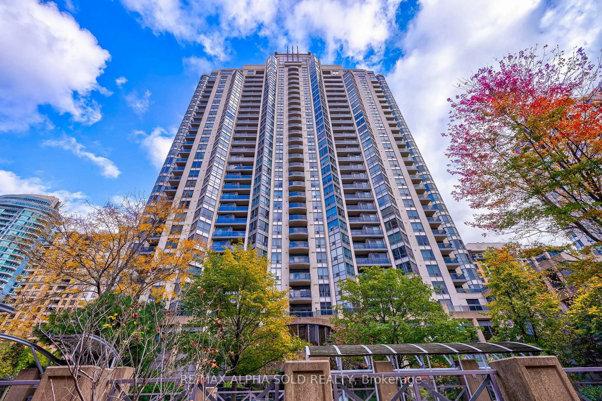 10 Northtown Way 2511, Toronto C14, ON M2N 7L4