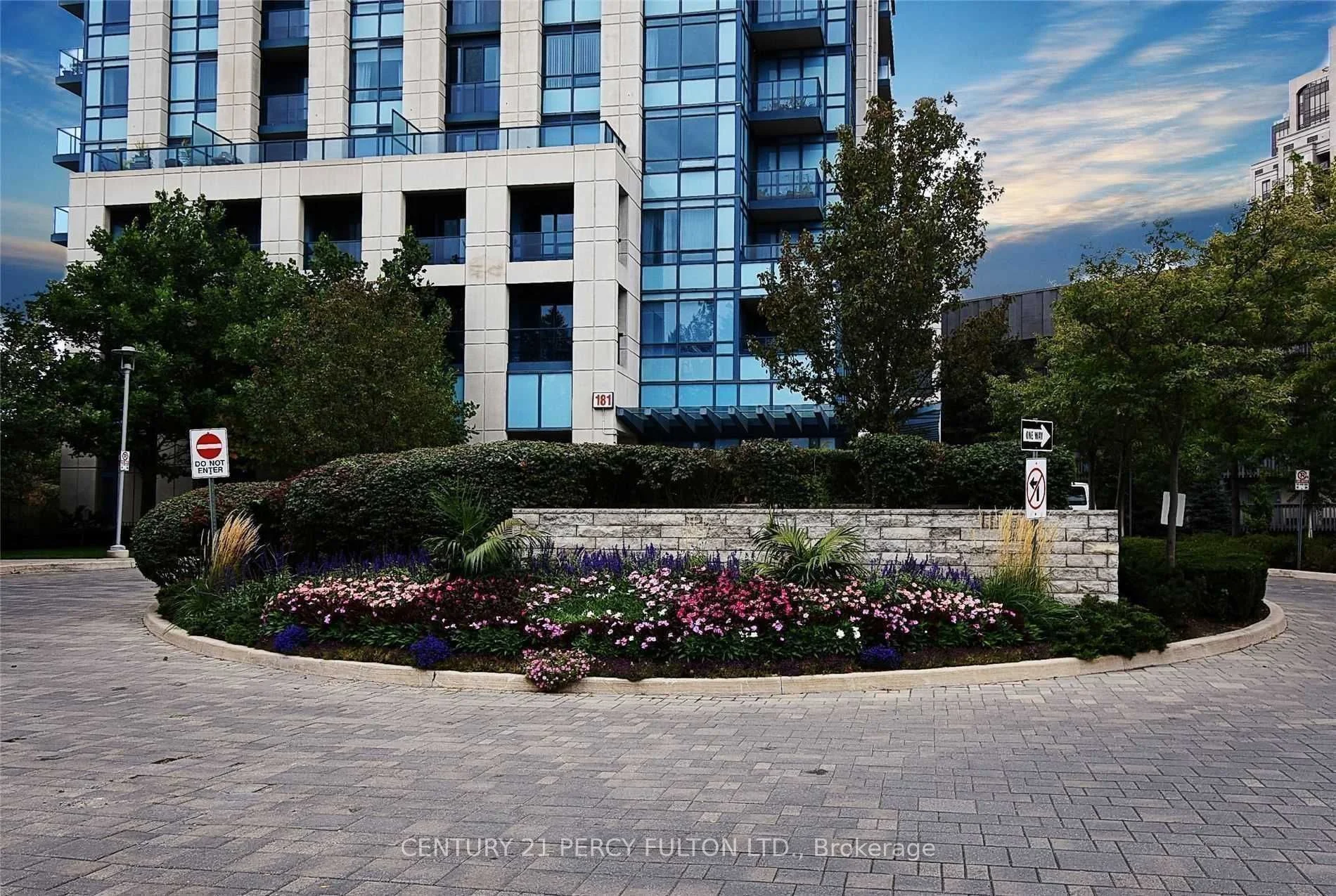 181 Wynford Drive 2808, Toronto C13, ON M3C 0C6