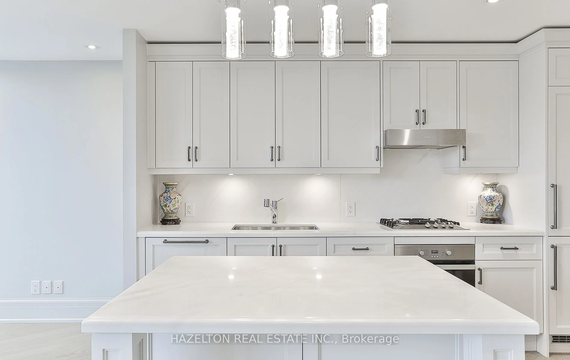 181 Davenport Road 302, Toronto C02, On M5r 1j1