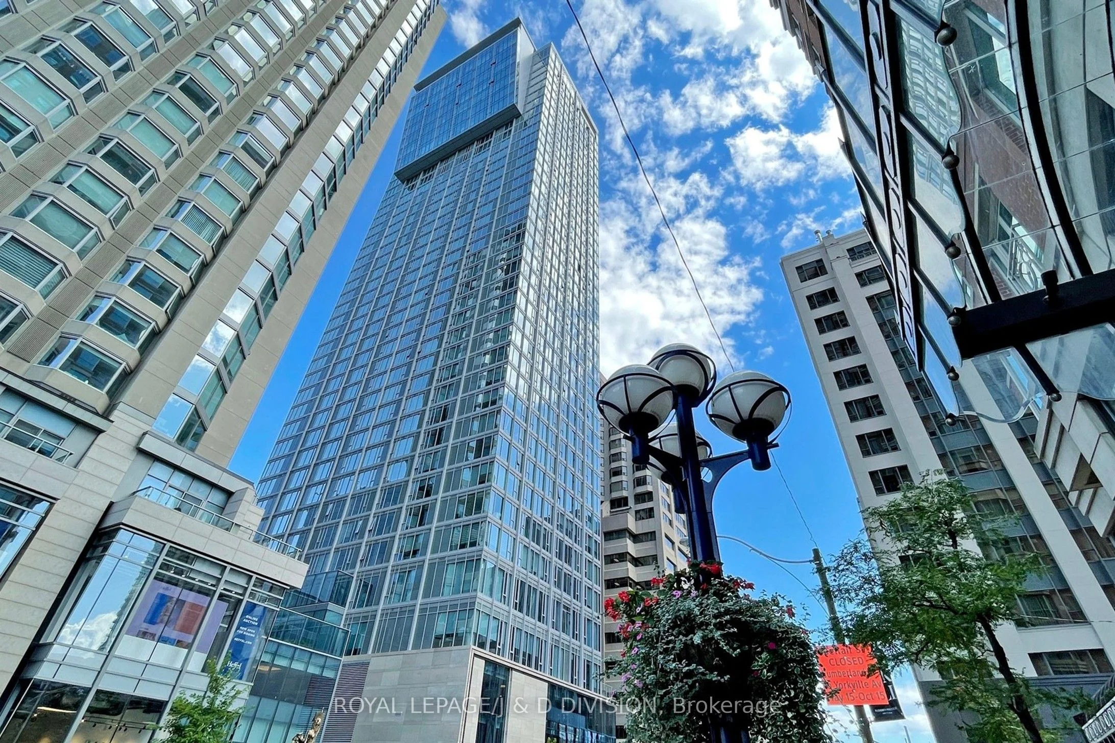188 Cumberland Street 2307, Toronto C02, ON M5R 0B6